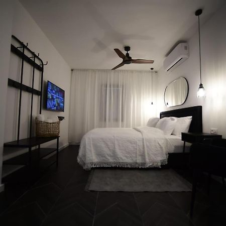 Z-32 Luxury Boutique Apartment 埃拉特 外观 照片